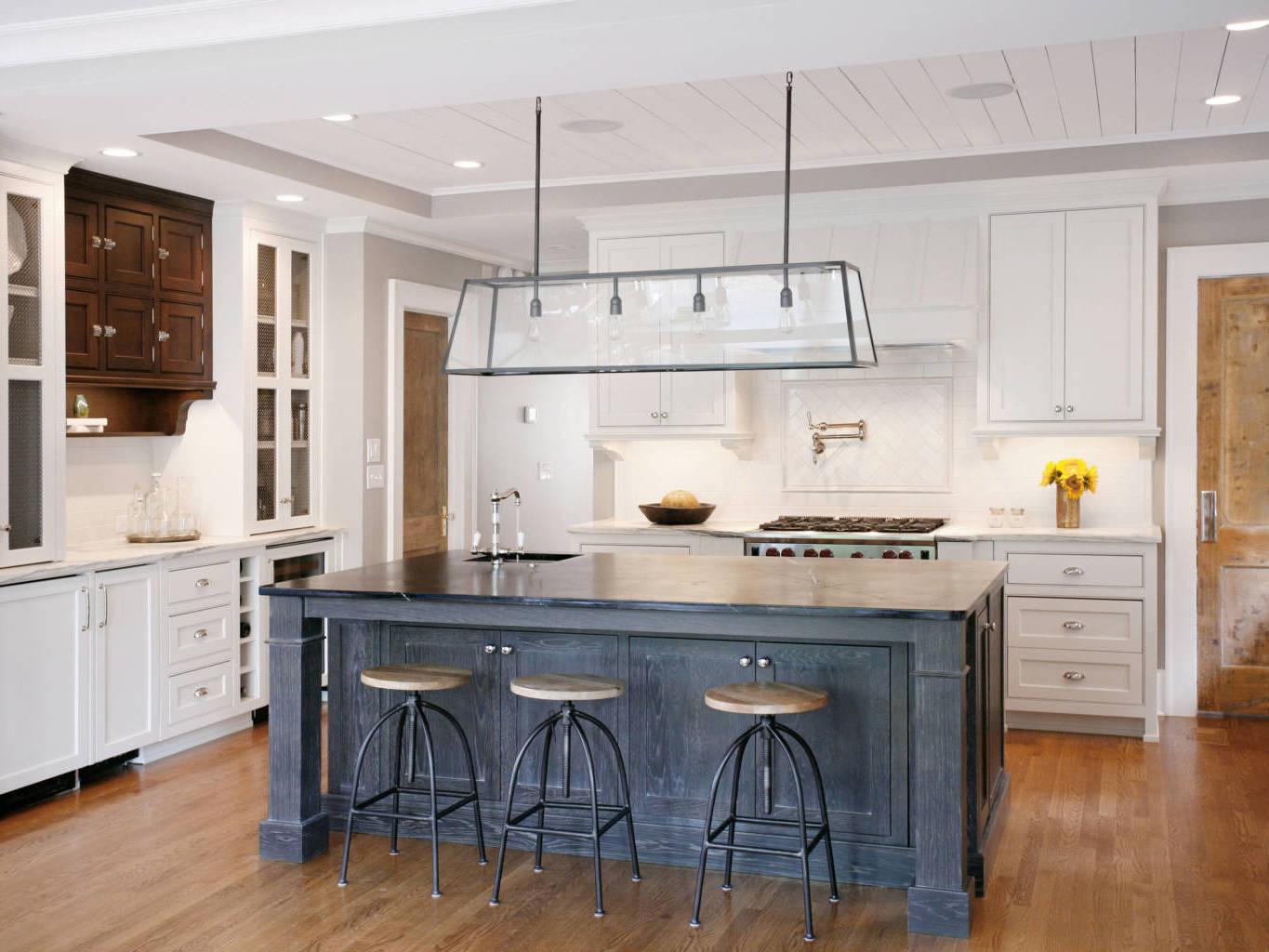 Hampton White 1 | Adex USA